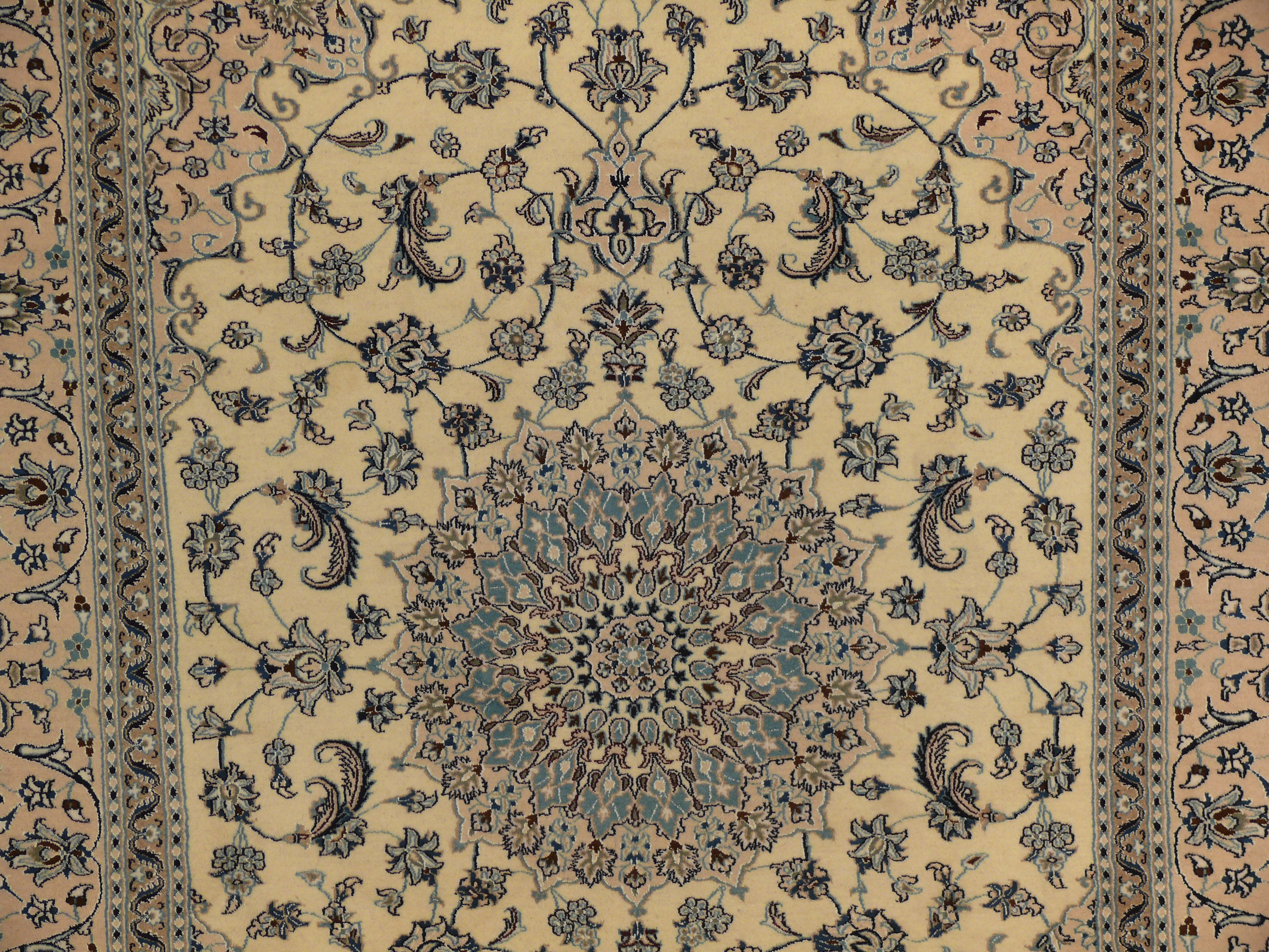 8'2" x 11'5" Persian Nain Rug very rare color combination