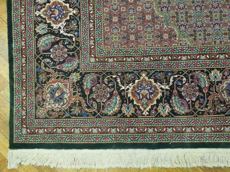 8 x 11 Green Wool & Silk Oriental Classic Mahi Design Rug