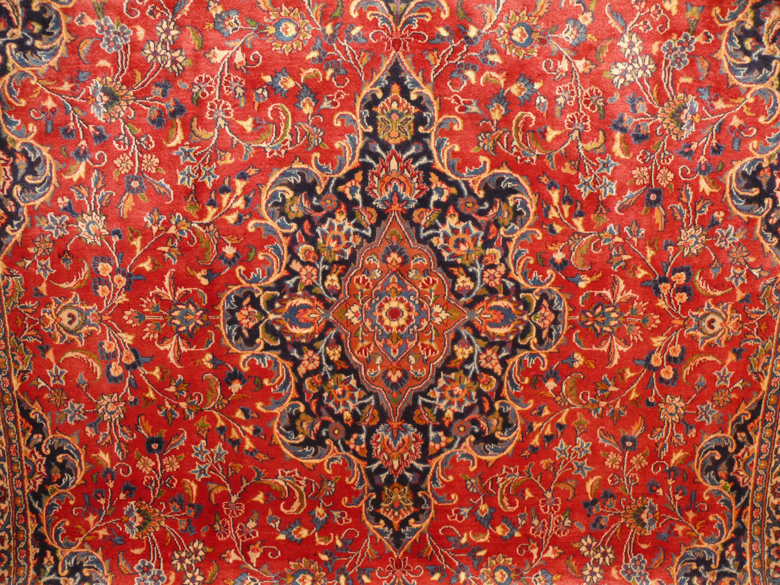 9'6" x 12'7" Persian Kashan Rug