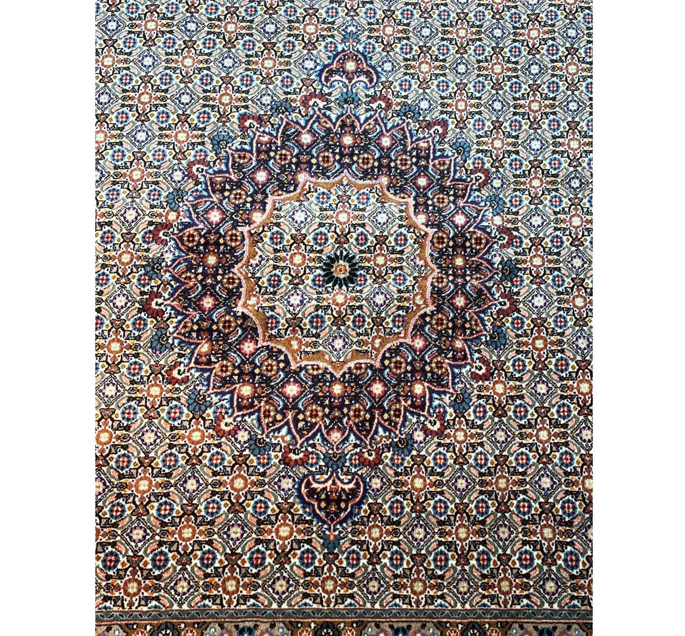 6'5" x 6'5" Persian Moud Square Rug