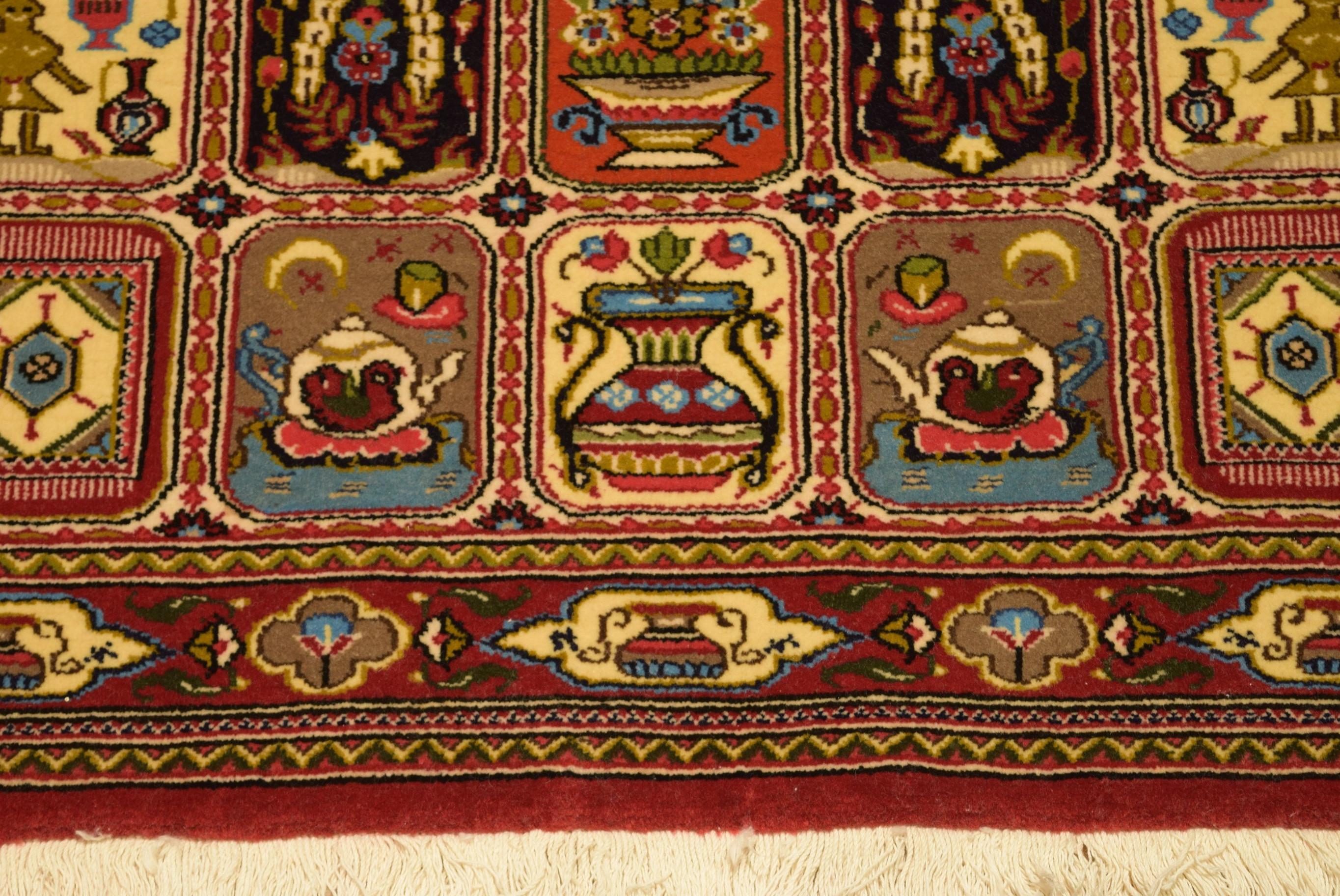 2'7" x 4'1" Persian Qum Kork