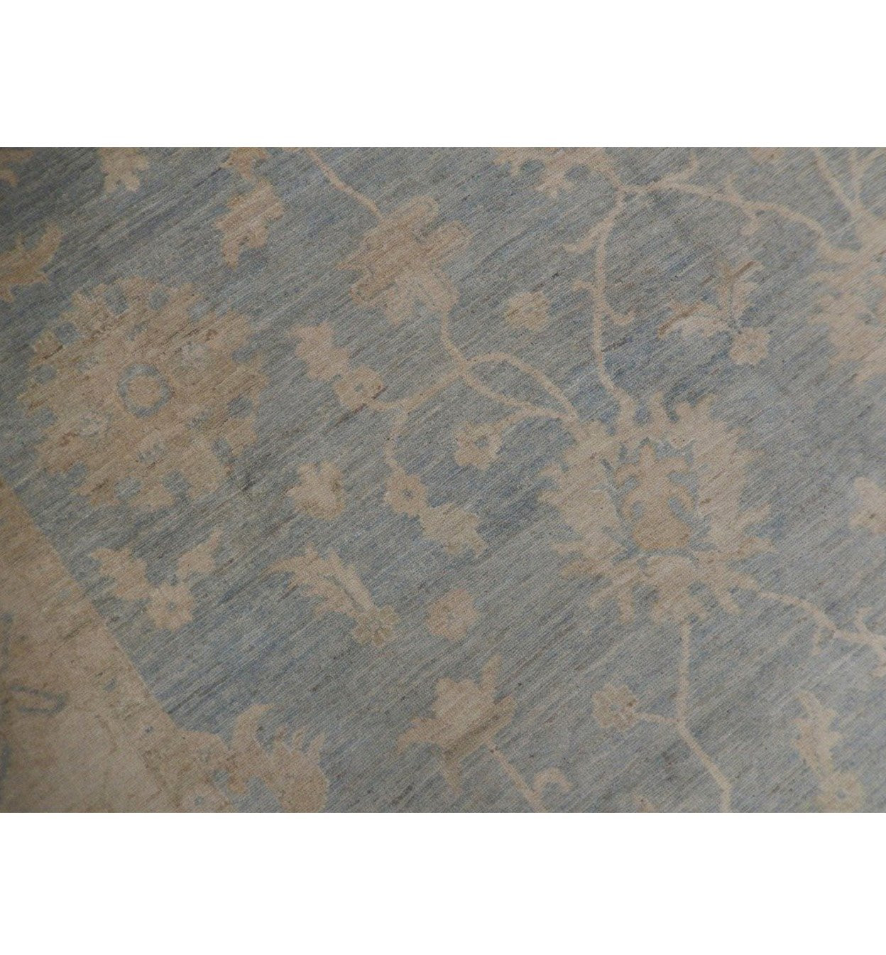 10'2 x 13'4 Oriental Chobi Rug