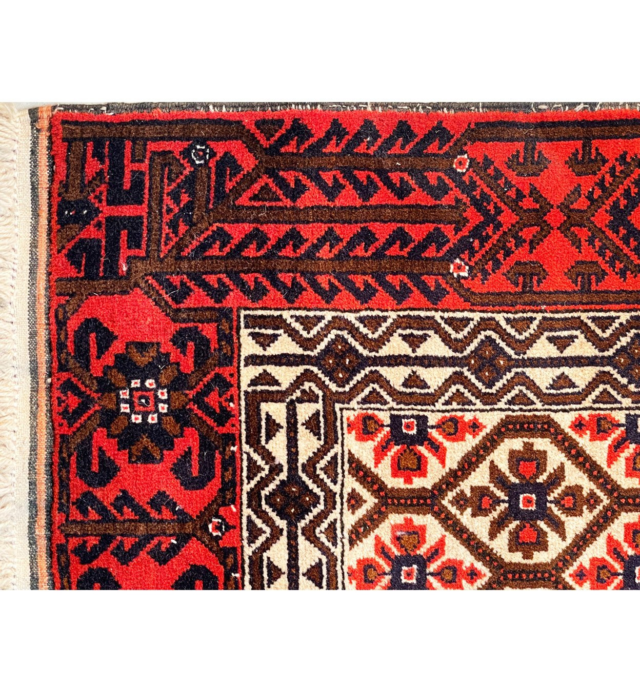 2'8" x 5'3" Persian Baluch Rug