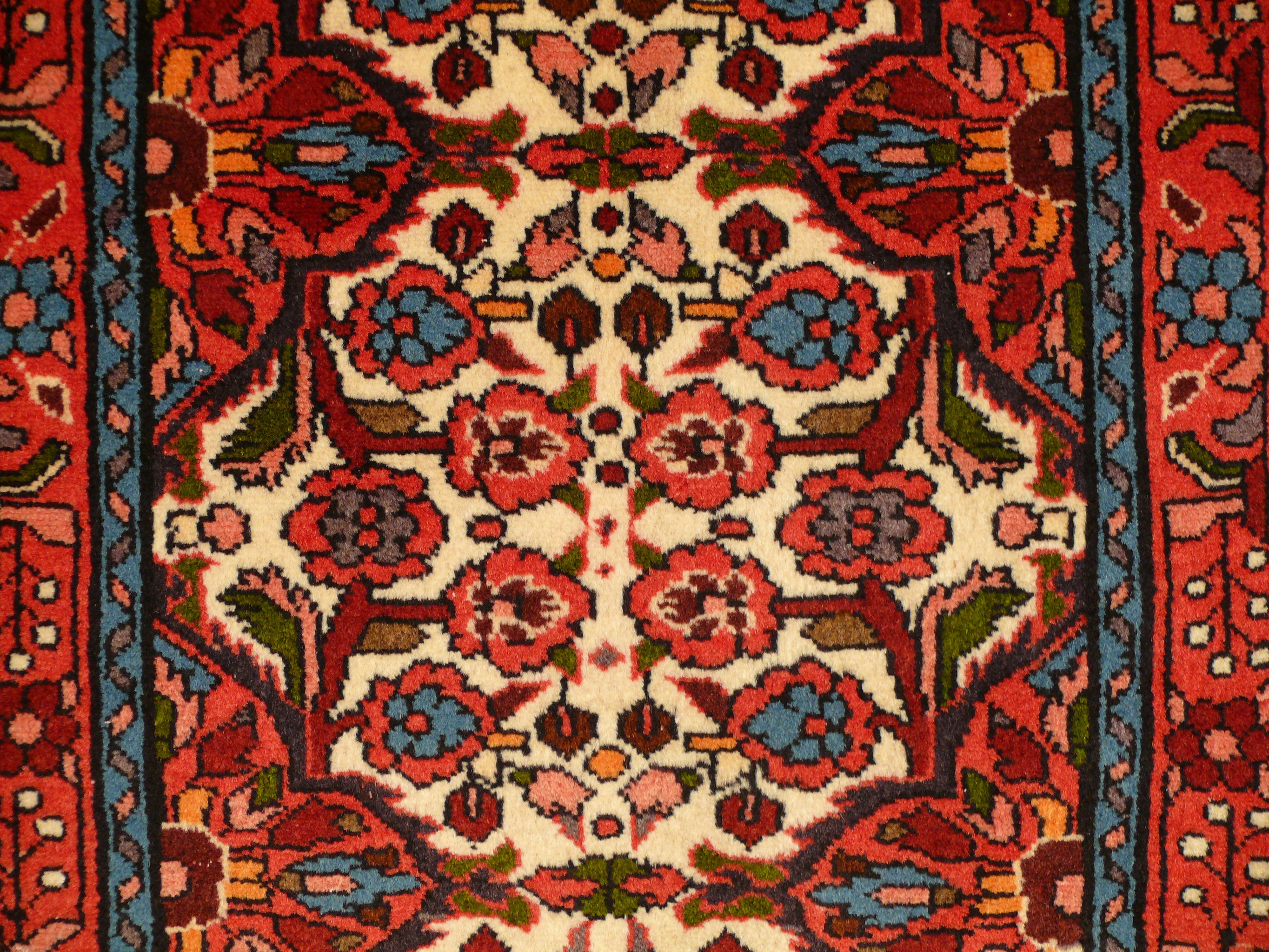 Durable Wool and Cotton Materials - Long-Lasting Rudbar Runner