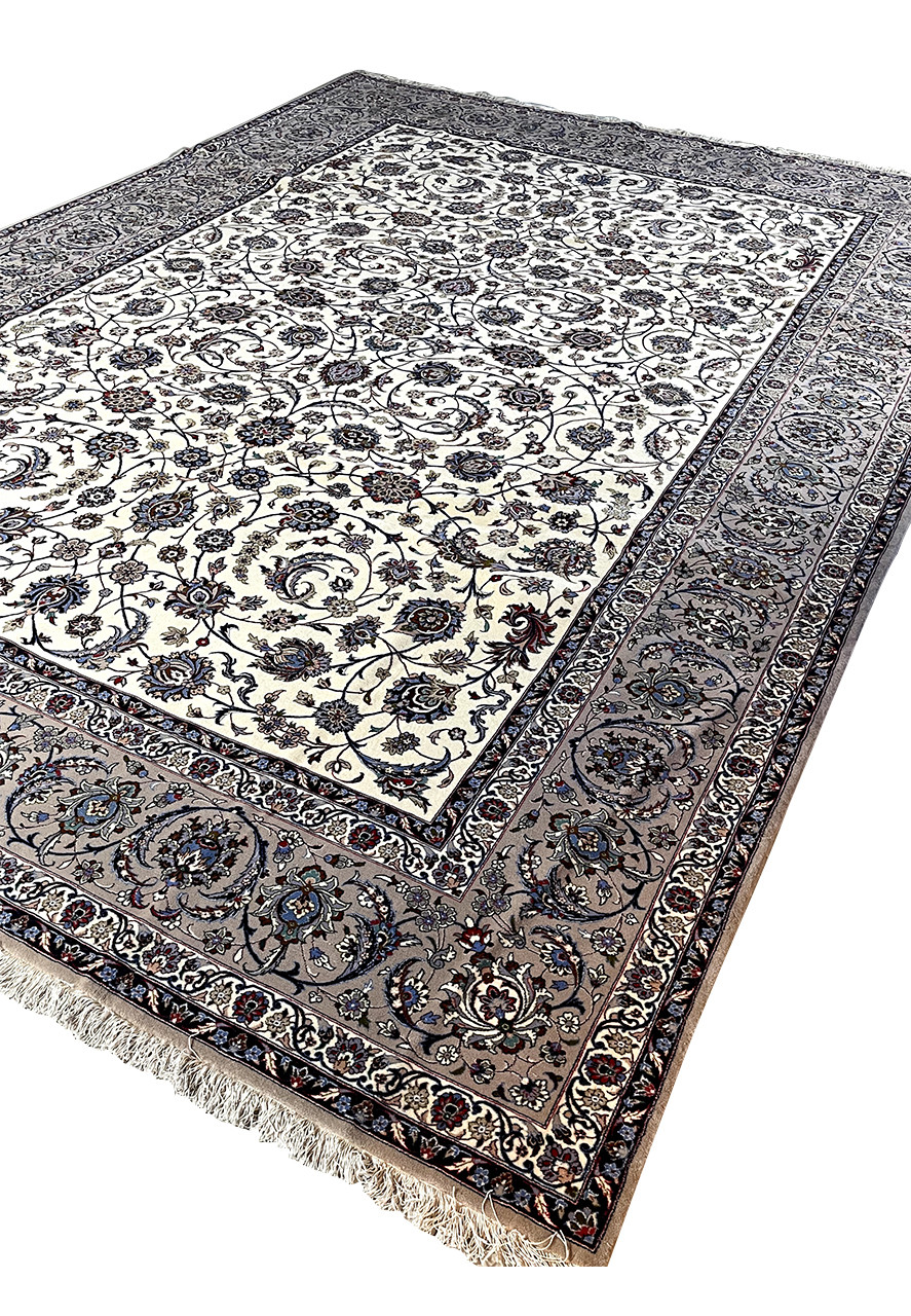 8 x 12 Persian Isfahan High End Wool & Silk Rug