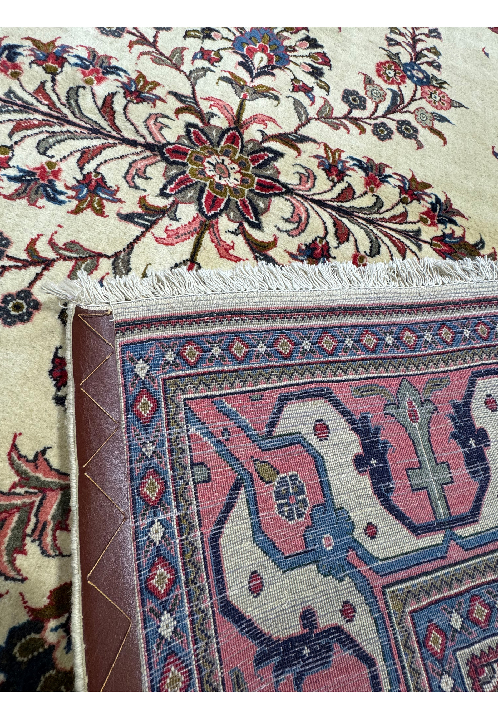 Backside showcasing the high quality weaving technique from Saruk, Iran. with the size of 7x7 Square area rug.