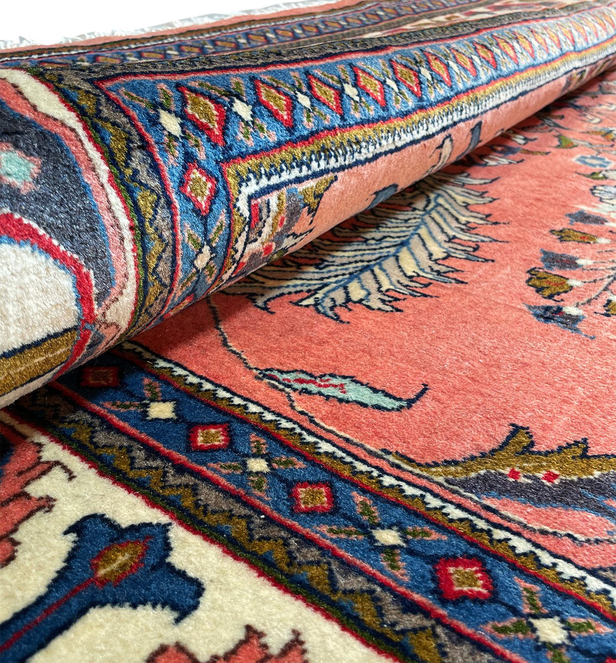 7'1" x 7'4" Persian Sarough Square Rug