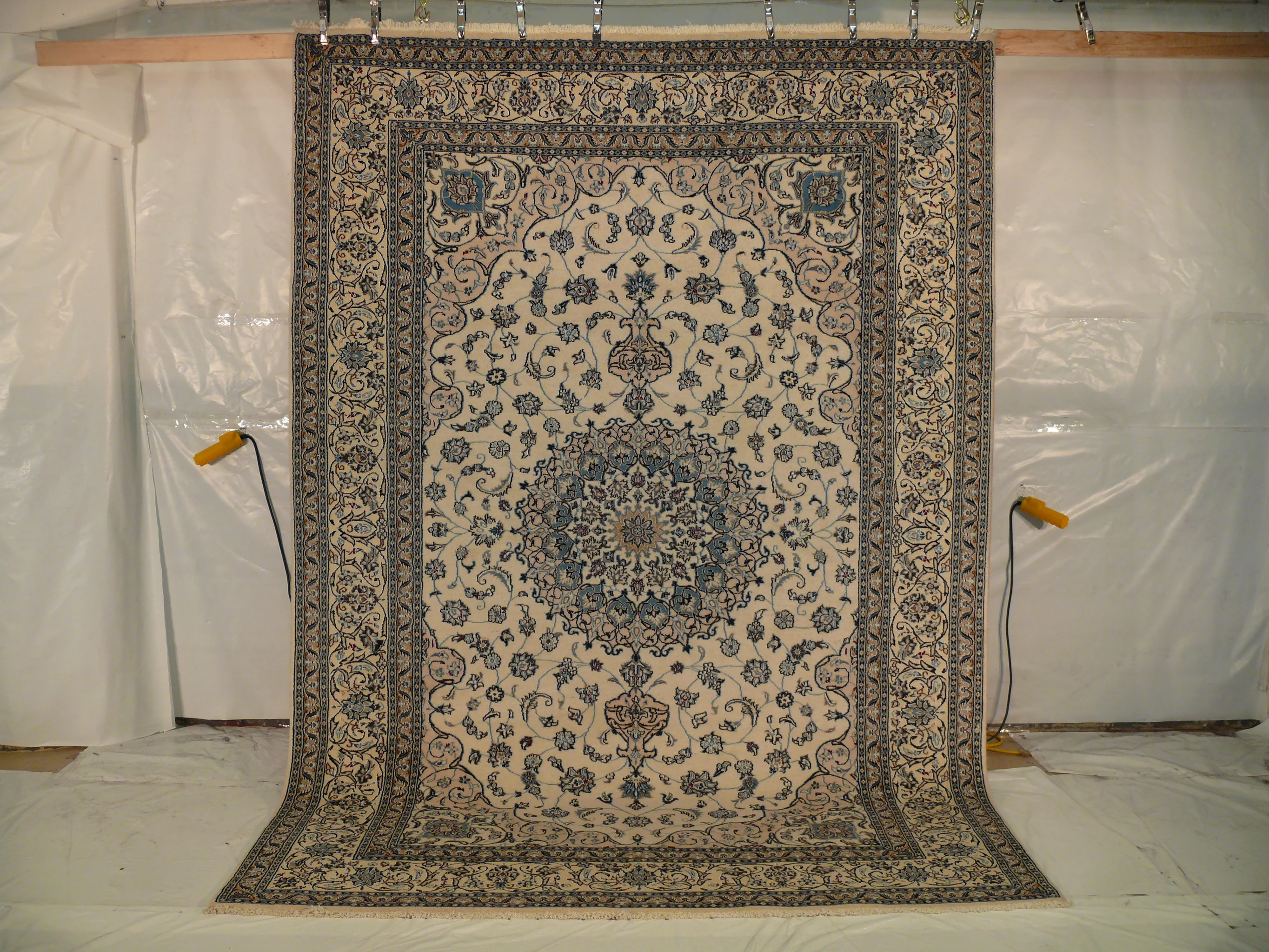 8'2 x 11'7 Persian Nain Rug