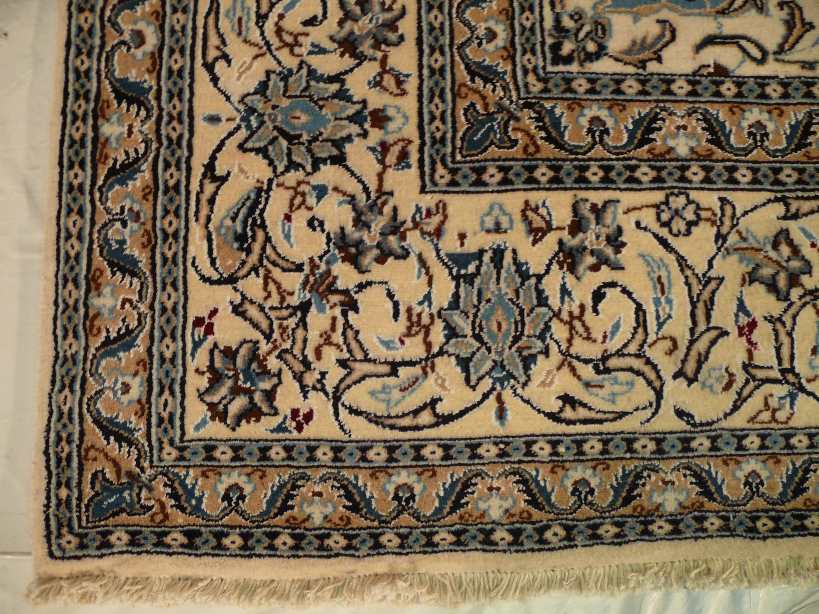 8'2 x 11'7 Persian Nain Rug