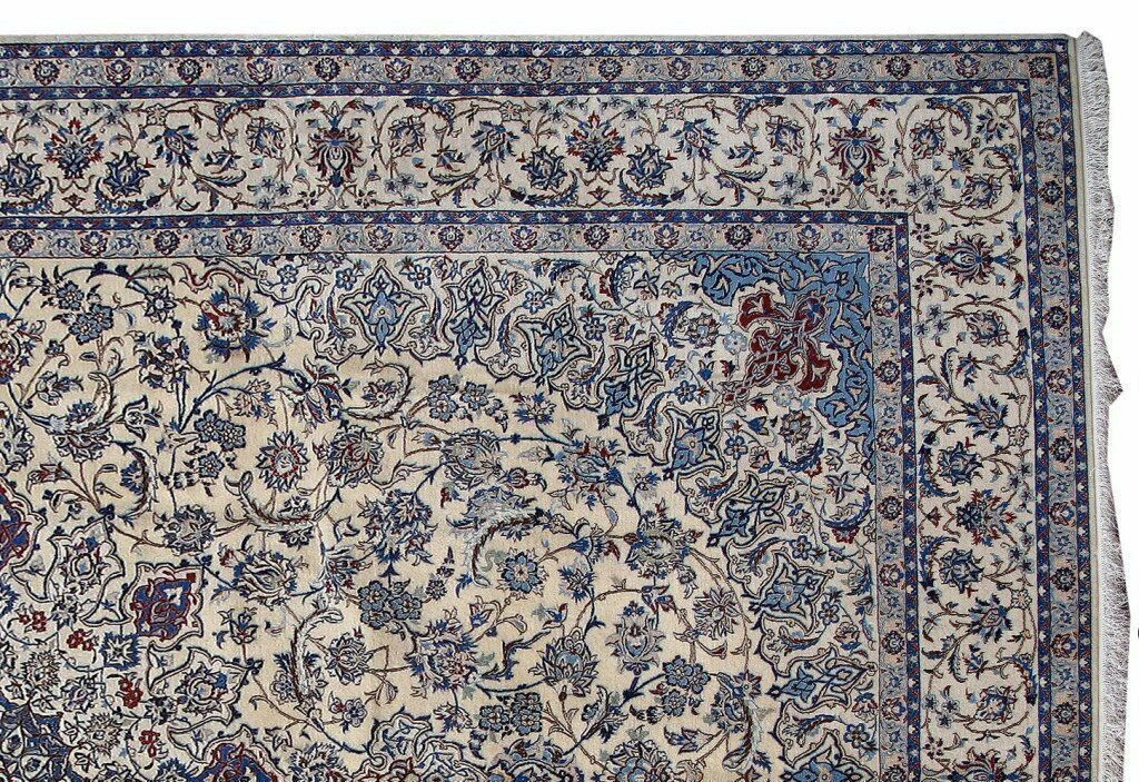 8 x 12 Persian Nain 6 LAA Wool & Silk Rug | signed by master weaver