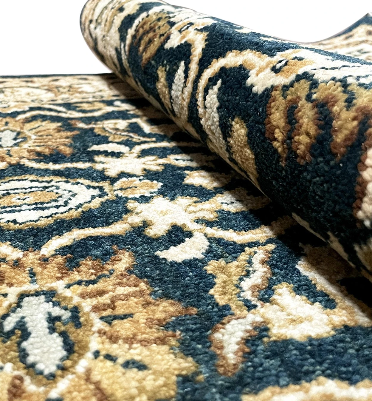 2'6 x 10 Oriental Agra Runner Rug