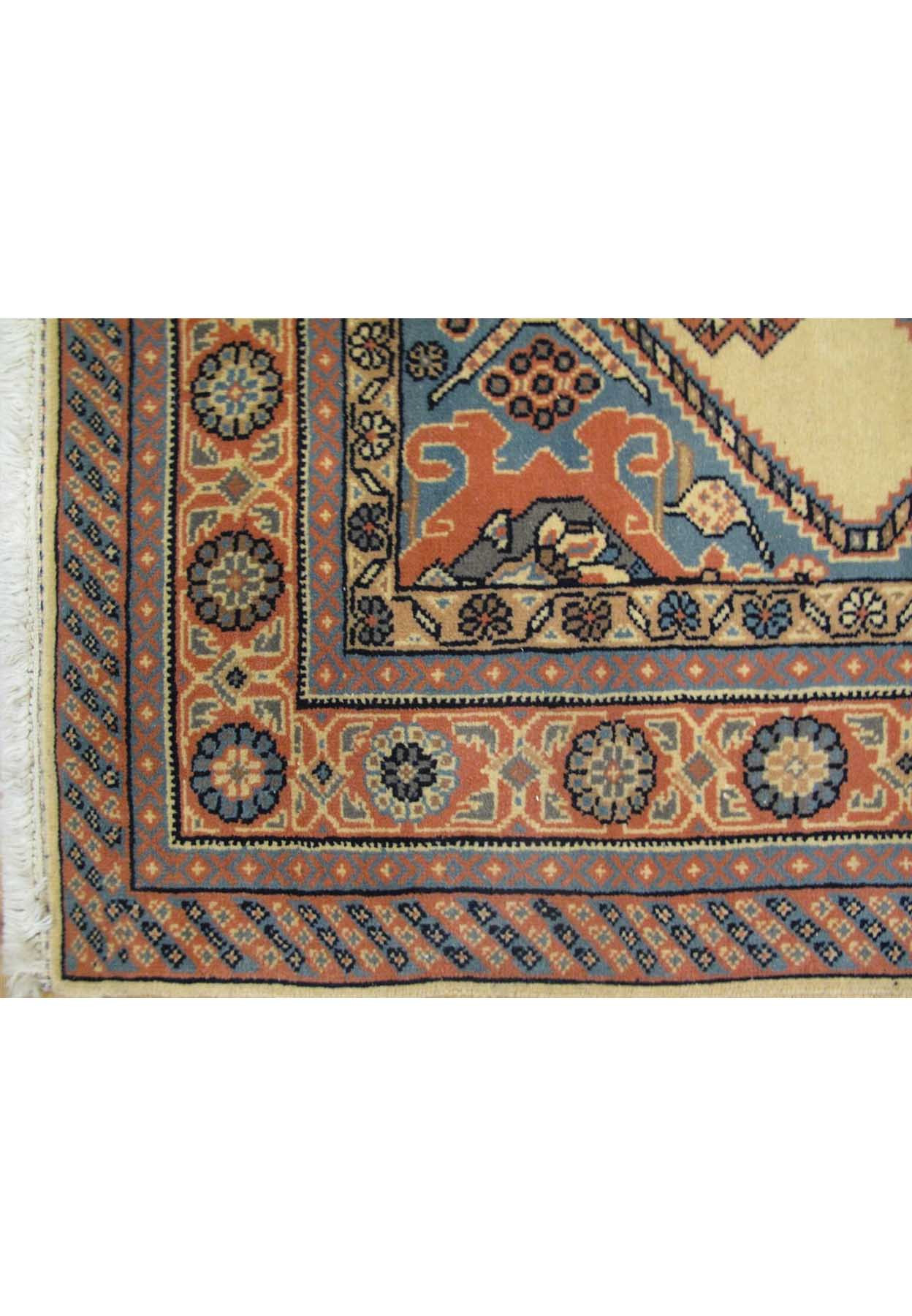 6 x 9 Geometric Oriental Bokhara Soft Wool Rug