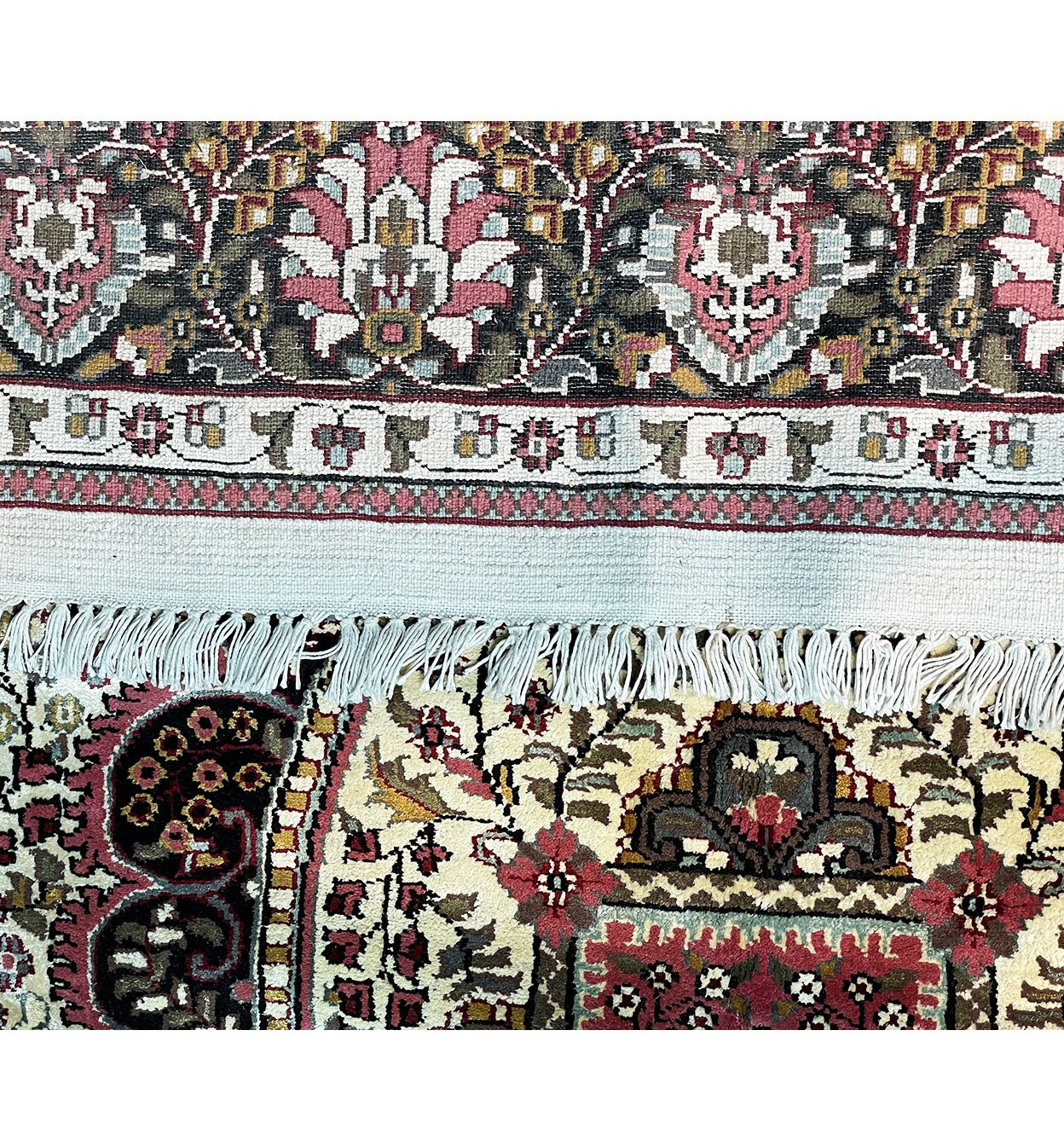 6 x 9 Oriental Kashmiri Silk Rug