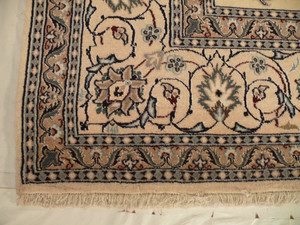 8' x 12' Persian Nain Rug