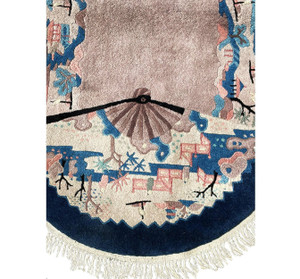 Border of a 2'3" x 5'5" Oriental Art Deco Oval Rug