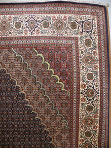 7 x 10 Persian Mahi Design 50 Raj Wool and Silk Rug