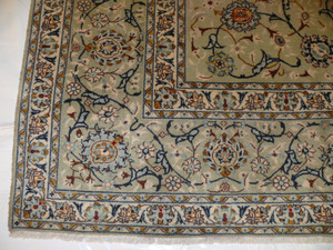 8'8" x 12'1" Persian Kashan Rug