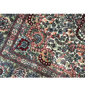 3 x 5'2 Oriental Tabriz 100% Silk Rug