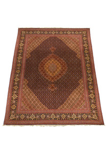 Angle view of Tabriz Mahi Persian Rug showcasing intricate details