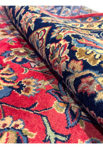 10'2 x 13'7 Persian Isfahan Rug side view showing the high quality texture