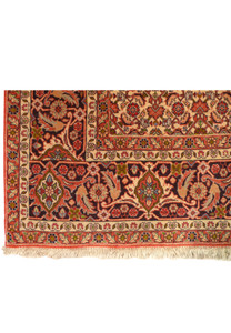 Detailed view of the intricate borders with geometric and floral motifs in an 8 x 11 Persian Bijar Rug.