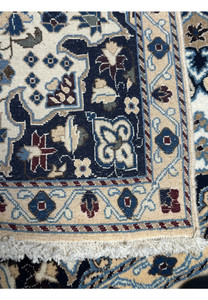 Backside of 2'9 x 4'10" Ivory Nain Persian Rug showing fine hand-knotted craftsmanship.