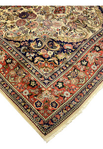 Edge and fringe detail of handmade Persian Bijar rug showing tight weave ivory fringe and strong finishing