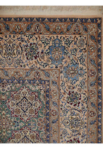 Detailed shot of the border and corner design of the Persian Nain 6 LAA Habibian rug