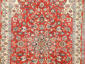 8'7" x 13'4" Persian Isfahan Rug