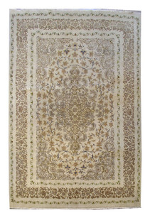 7 x 10 Persian Kashan Rug1
