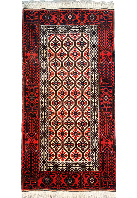 2'8" x 5'3" Persian Baluch Rug
