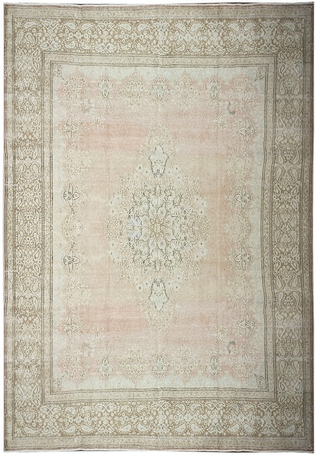 Full overhead view of the pale blush Kerman with ivory floral medallion and taupe boteh border
