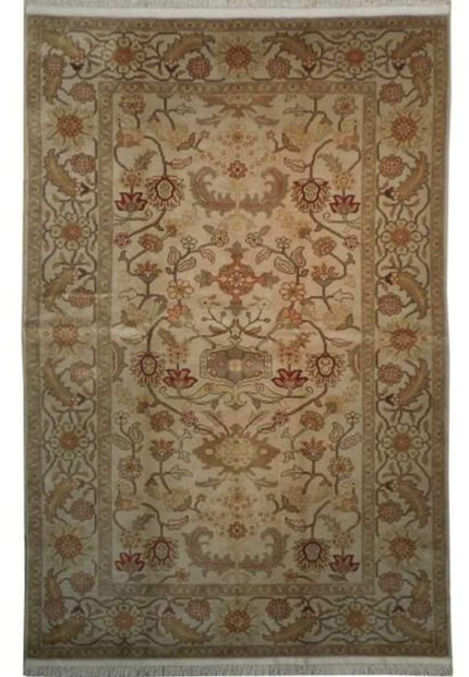 6 x 9 Oriental Chobi Rug