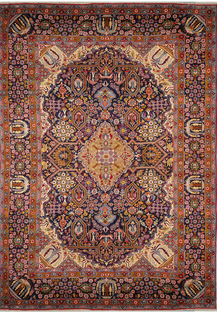 10 x 14 Persian Isfahan Rug with corner Medallion