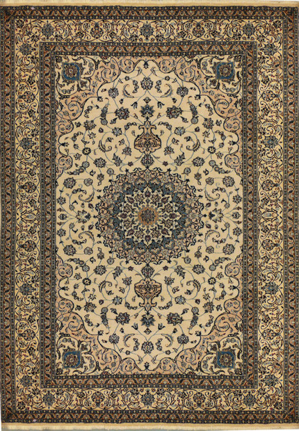 8'2 x 11'7 Persian Nain Rug