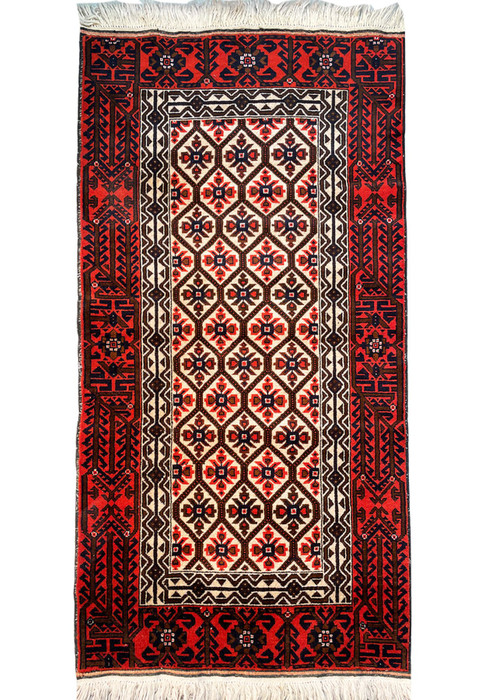 2'8" x 5'3" Persian Baluch Rug