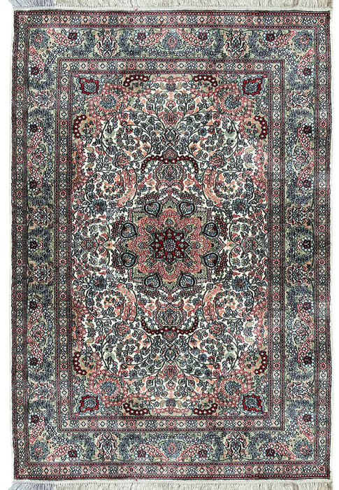 3 x 5'2 Oriental Tabriz 100% Silk Rug