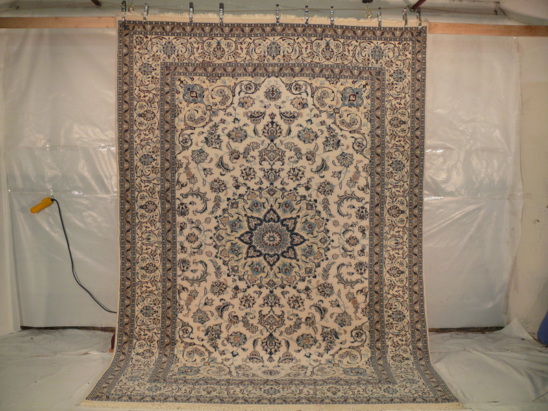 8'2" x 11'5" Persian Nain Rug 3