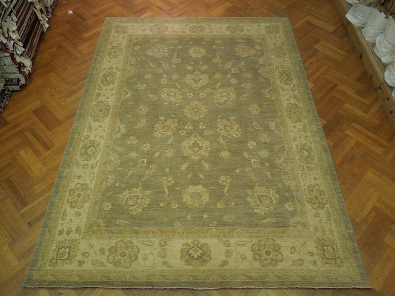 10 x 13'5 Antique Look Transitional Chobi Rug