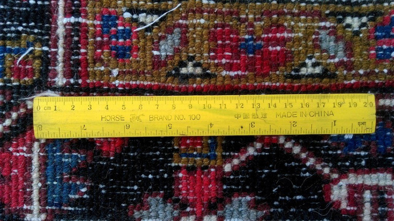 10 x 13 Geometric Persian Heriz Rug