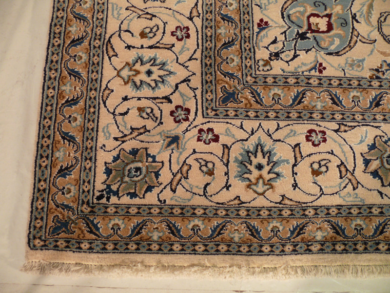 8'1" x 11'7" Persian Nain Rug