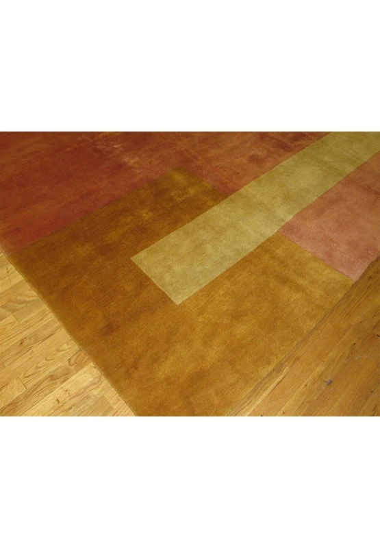 10 x 14 Soft and Shiny Wool Modern Handmade Rug