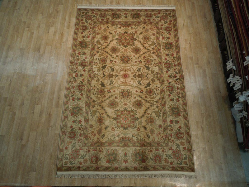 6 x 9 Ivory Durable Wool Oushak Rug