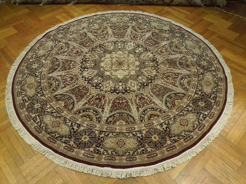 9 x 9 Fine Oriental Isfahan Wool & Silk Rug