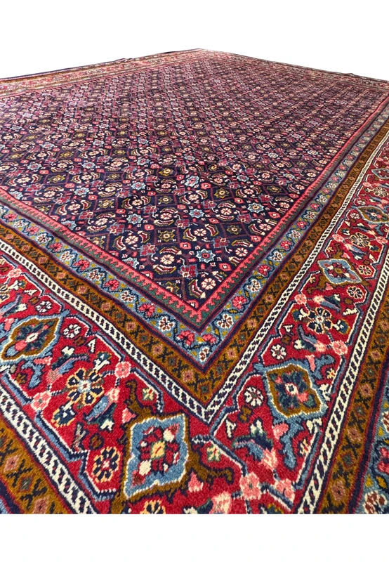 Detailed look at the floral motifs on the 10 x 13 Persian Mahal Rug.