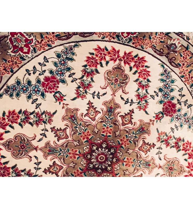 3'5 x 3'5 Persian Qum 100% All Silk Round Rug