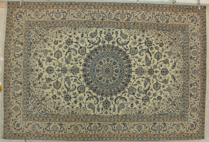 7 x 10 Persian Nain Rug 9 LAA Wool with Silk