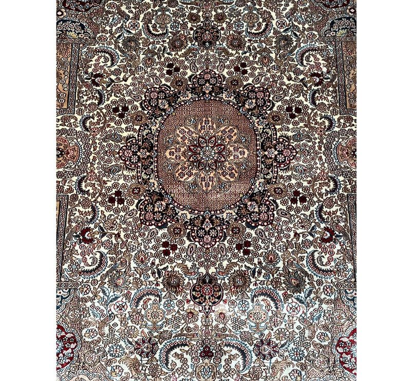4'2" x 6'2" Persian Qum Silk Rug