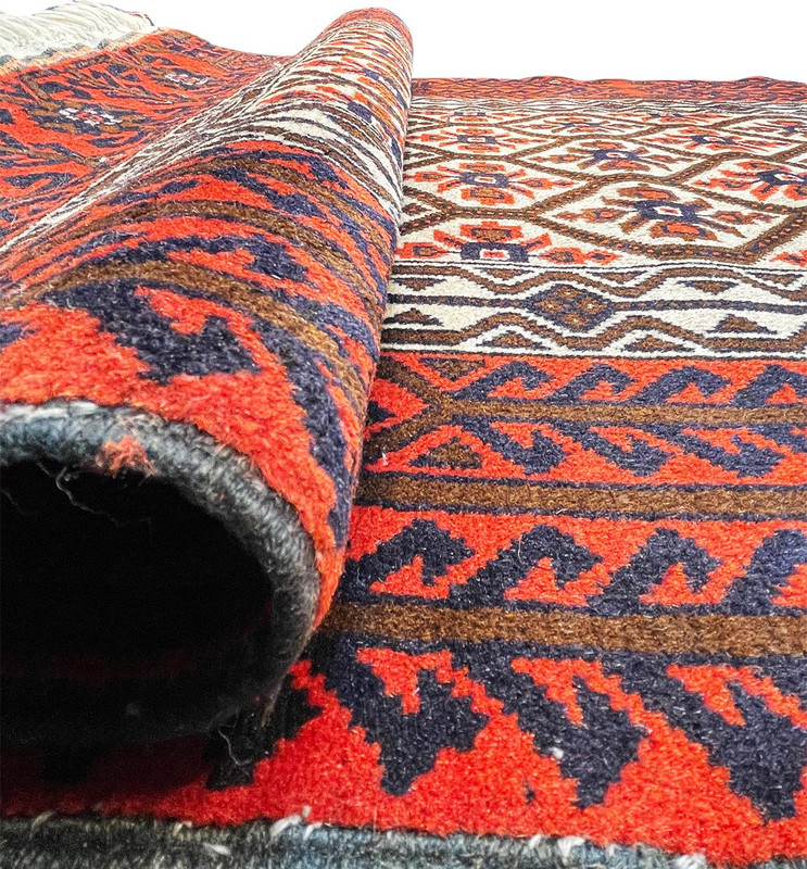 2'8" x 5'3" Persian Baluch Rug