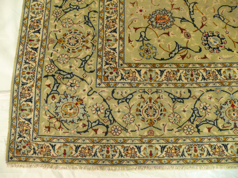 8'8" x 12'1" Persian Kashan Rug